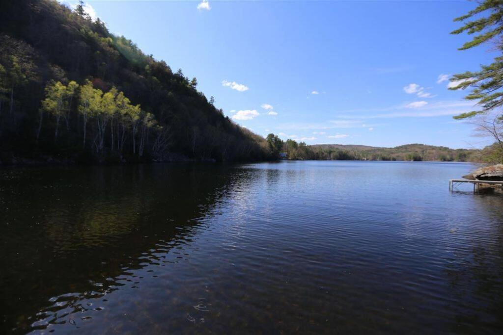 Hobie'S Landing - Blissful Lake Side Cottage - On Lake Winona Ashland Exterior photo